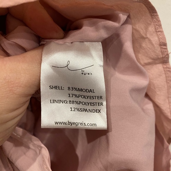 NWT By Egreis Smocked Romper Size Small - Picture 5 of 6